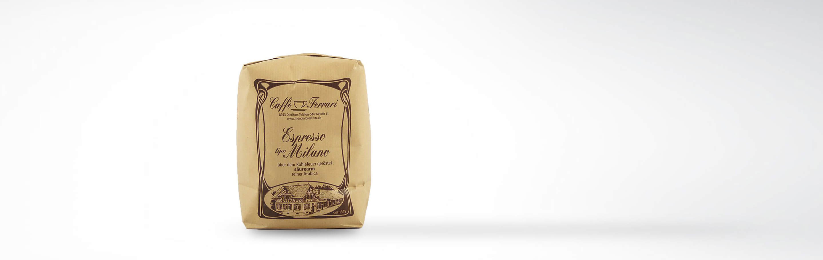 Verpackung des Caffè Ferrari Espresso tipo Milano, ein über dem Kohlefeuer gerösteter, säurearmer reiner Arabica-Kaffee