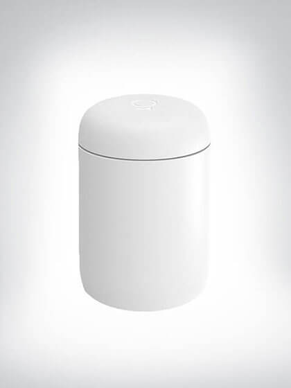 Weißer zylindrischer Vorratsbehälter mit abnehmbarem Deckel