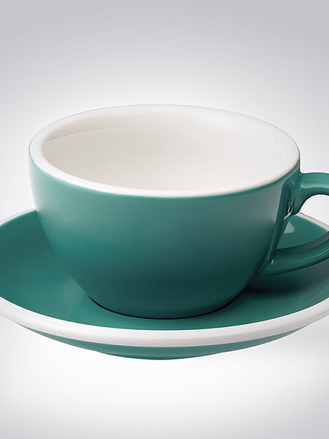 Grüne Teetasse mit Untertasse in stilvollem Design
