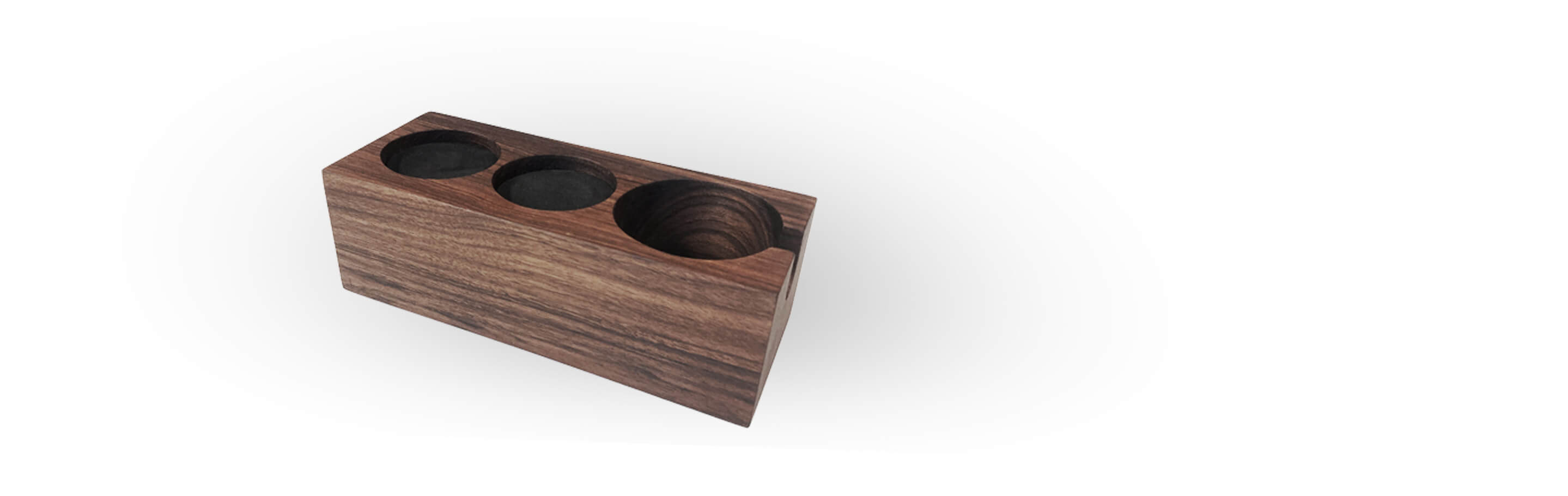 Rechteckiger Stiftehalter aus Holz mit drei zylindrischen Vertiefungen